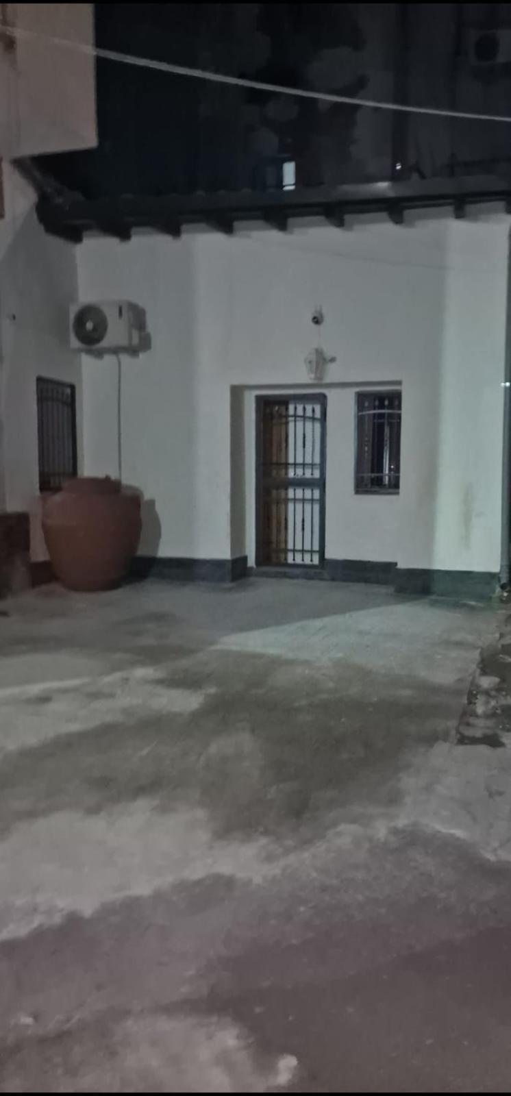 House In The Castle Via Gramignani N 35 Catania Villa Exterior photo